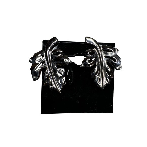 Silver-Tone Leaf Brooch with Matching Clip-On Earrings Set Vintage - Picture 2 of 7
